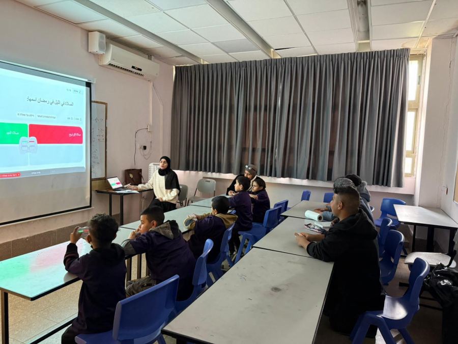  رهط يومًا تكنولوجيًا مميزًا بعنوان “قدرات تبدع”